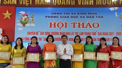 Thị xã Kinh Môn tổ chức Hội thảo chuyên đề “Xây dựng trường mầm non lấy trẻ làm trung tâm” giai đoạn 2021-2025 và tổng kết Hội thi “Xây dựng trường mầm non xanh, an toàn, thân thiện” năm học 2021-2022